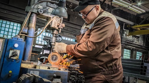 производство